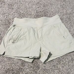 Athleta Trekkie North Shorts size 6